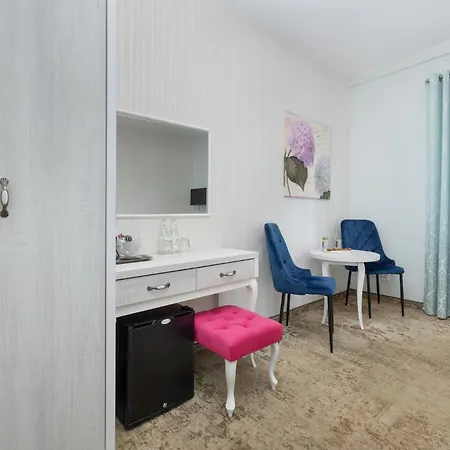 Justyna Homestay