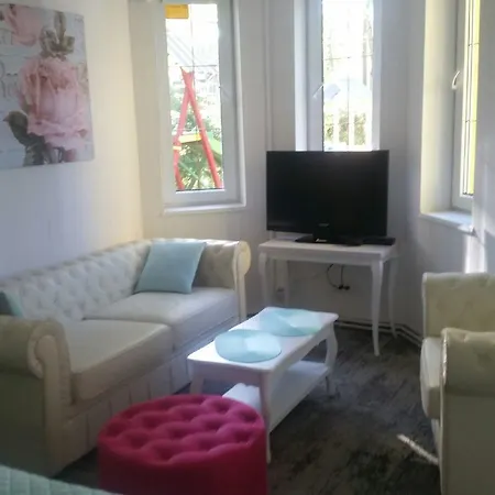 Justyna Homestay *